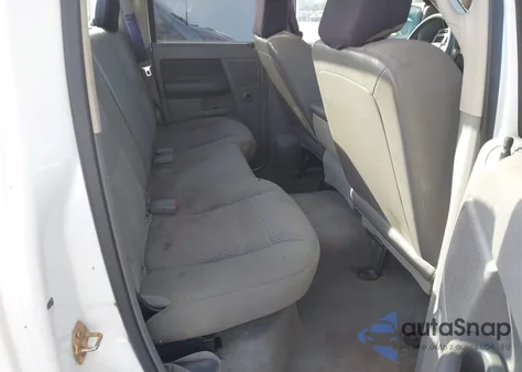 2006 Dodge Ram 1500 Slt z USA, uszkodzony, nr VIN 1D7HA18N06J208507